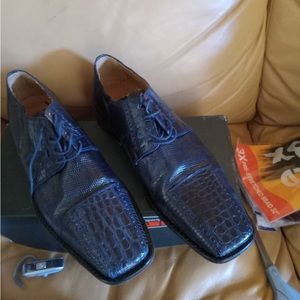 David Eden Navy Blue size 10 1/2